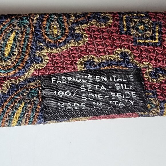 CHANEL Men's Vintage Tie 100% Silk Made in Italy Burgundy with Paisley pattern - Picture 4 of 6